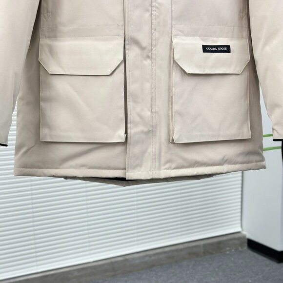 Canada Goose Expedition white Unisex Hooded Parka - Picture 6 of 9